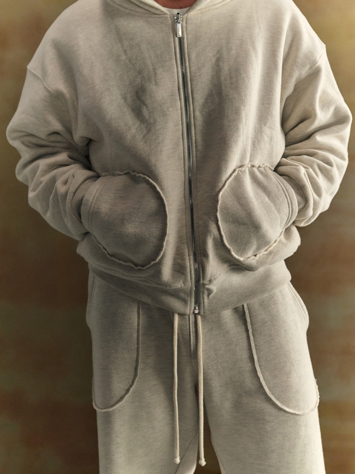 FLEECE HOODIE